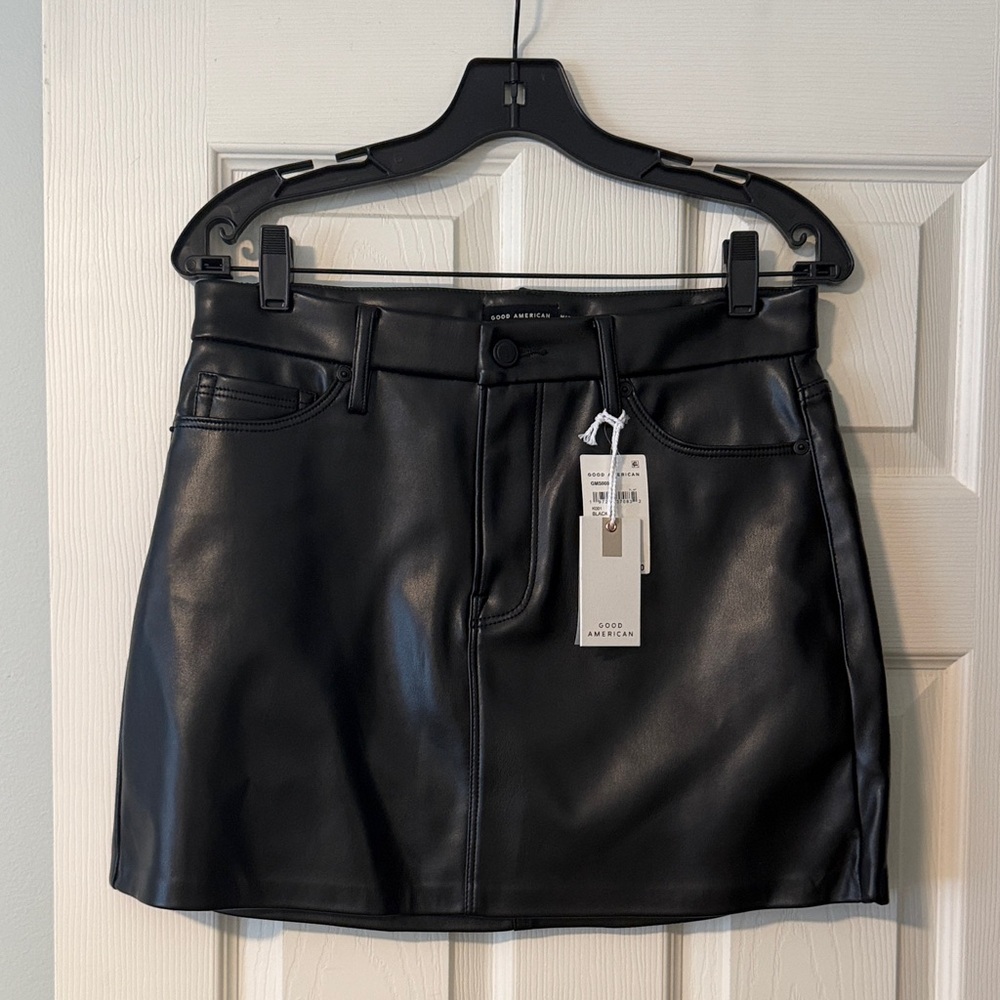 Good American Black Faux Leather Mini Skirt